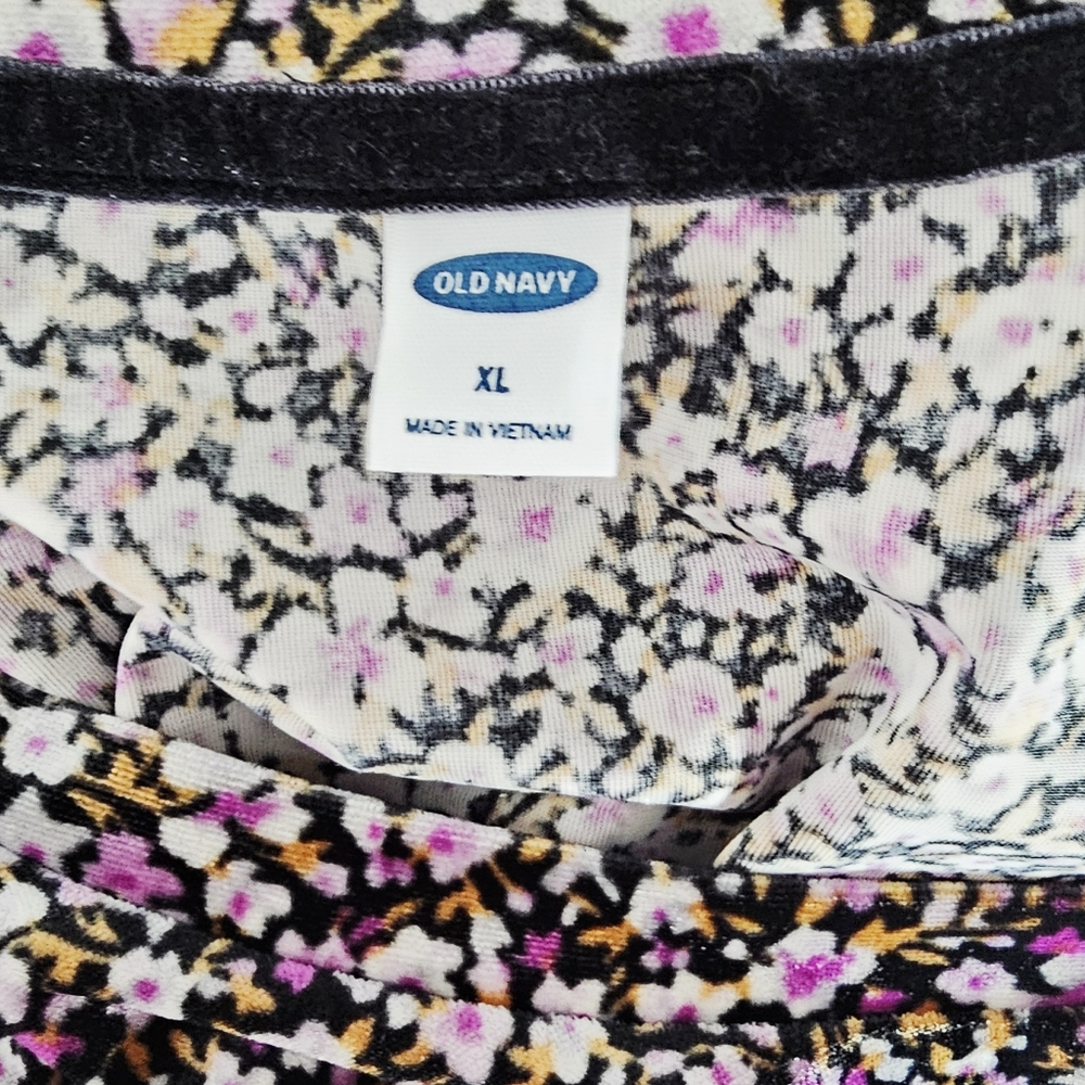 Old Navy Pink and White Boxy Blouse - Picture 5 of 5